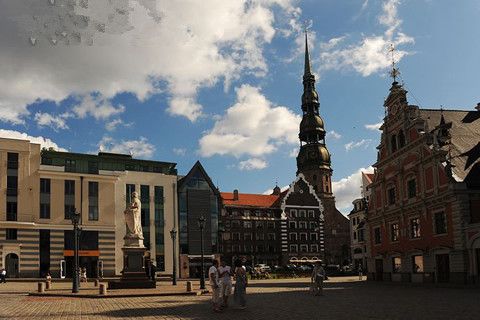 吉星高照！里加，頭頂金雞的城市，華全發電機勁銷到此