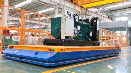 華全集團自主研發(fā)的首臺智能重載AGV運輸車